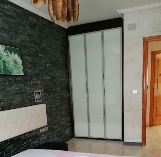 Magnificent 3 Bedroom House Close To The Beach With Community Swimming Pool ซานตาโปลา ภายนอก รูปภาพ