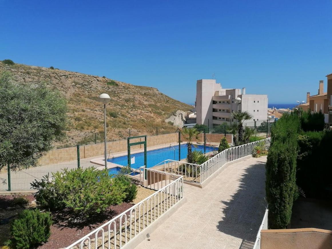 Magnificent 3 Bedroom House Close To The Beach With Community Swimming Pool ซานตาโปลา ภายนอก รูปภาพ